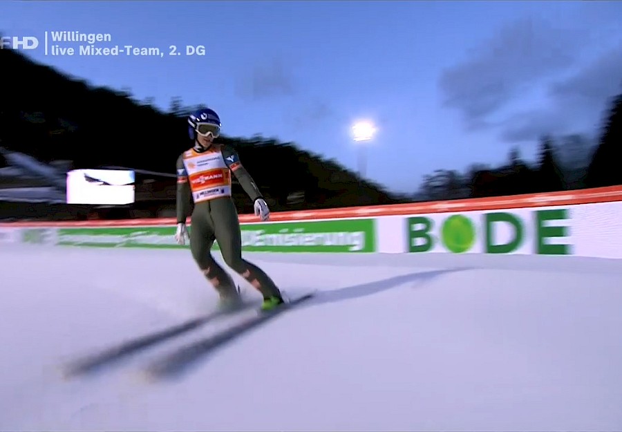 FIS Skisprung Worldcup in Willingen mit Bode Bandenwerbung in Nahaufnahme