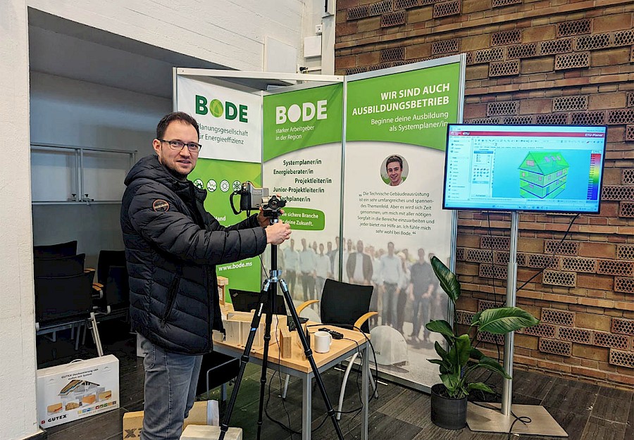 Niederlassungsleiter - Stefan Langner am Bode Stand im Marienforum