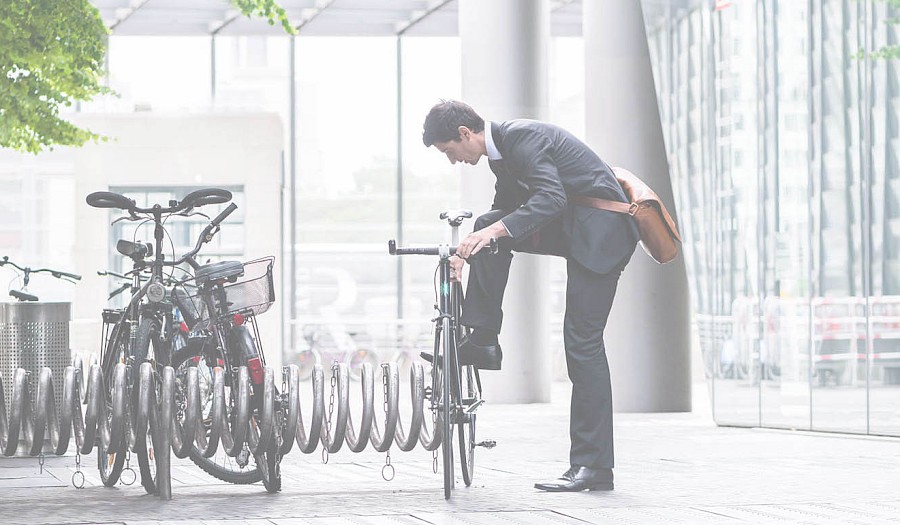 Fahrradständer auf dem Unternehmensgelände