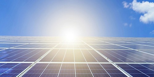 PV-Anlage auf einem Mehrfamilienhaus