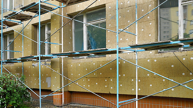 Energetische Sanierung einer Hausfassade