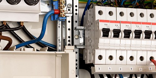 Spannungsmessung von Niederspannungsanlagen