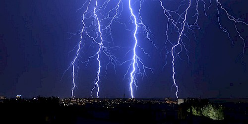 Blitzschutzanlagen und Erdungsanlagen schützen vor ungewollten Kosten