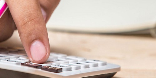 Für eine gebäudetechnische Anlage entscheiden mittels Wirtschaftlichkeitsanalyse